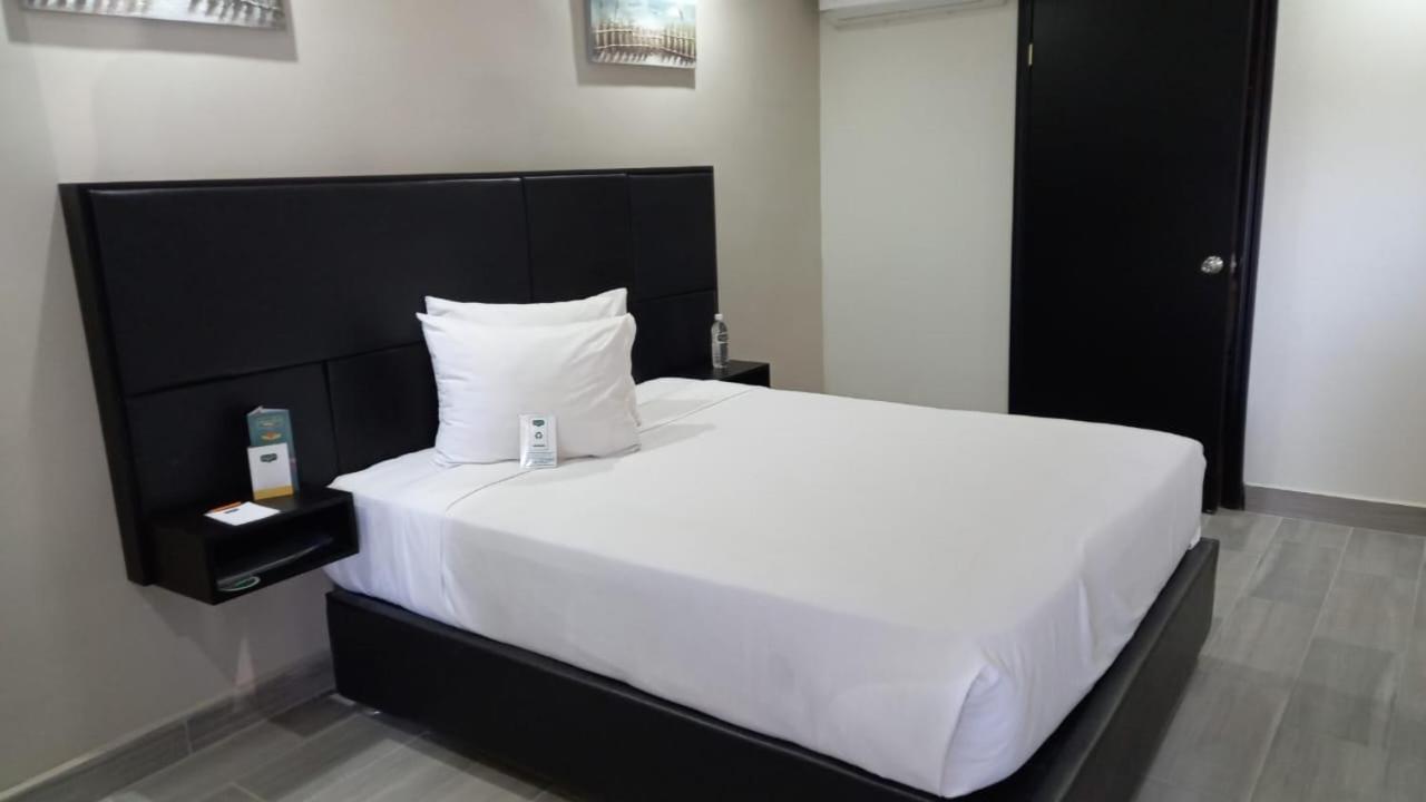 Hotel Siesta Real Mexicali Esterno foto